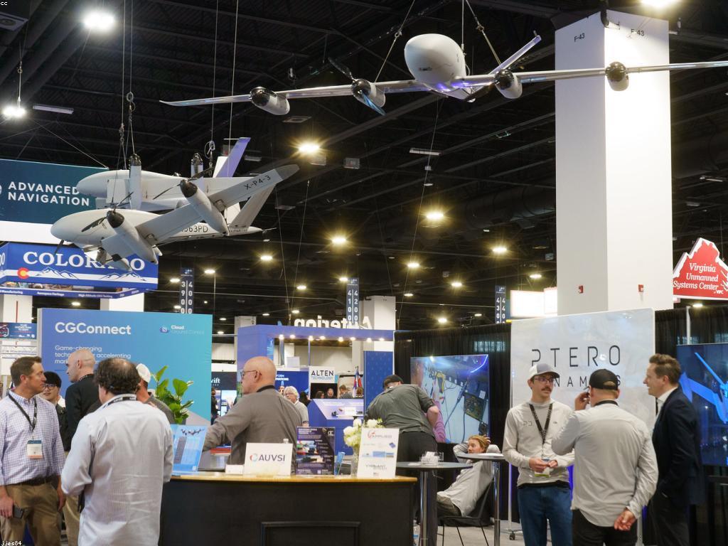 យុទ្ធសាស្ត្រស្លុត៖ ទីផ្សារបច្ចេកវិទ្យាថ្មី